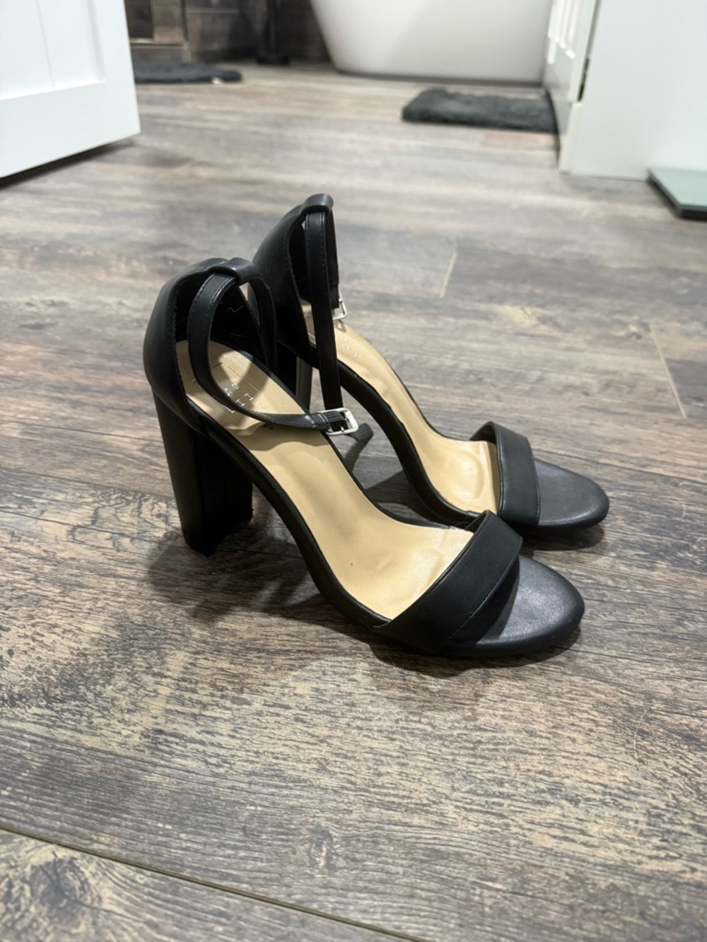 ShuShop Black Open-Toe Block Heel Sandals